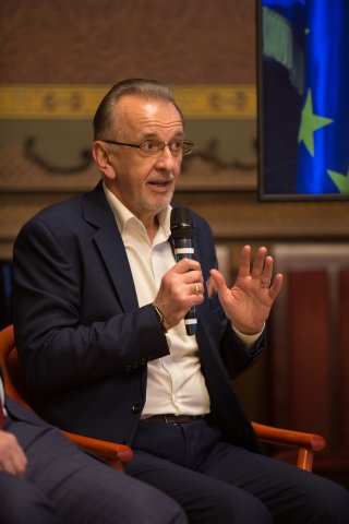 DEZBATERE TIMISOARA